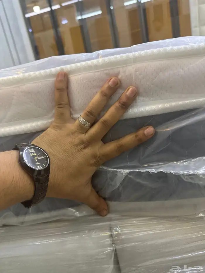 غرفة نوم كاملة  جودة عالية  كلها 7 قطع. 4