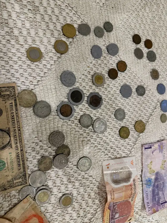 عملات متنوعه للببع 1