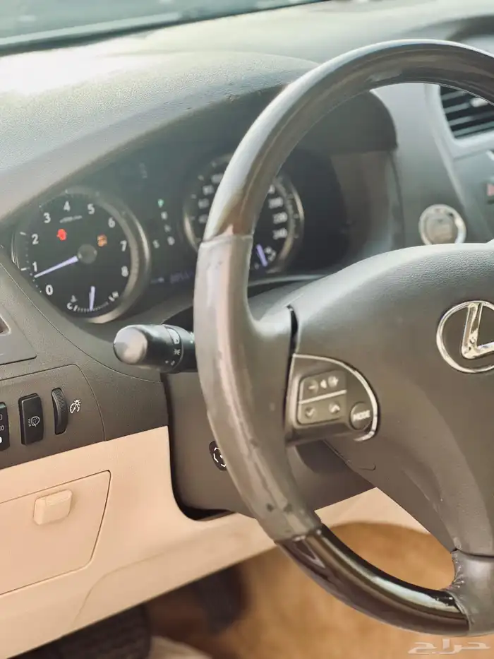 للبيع لكزس اي اس 350 2012 فل كامل 12