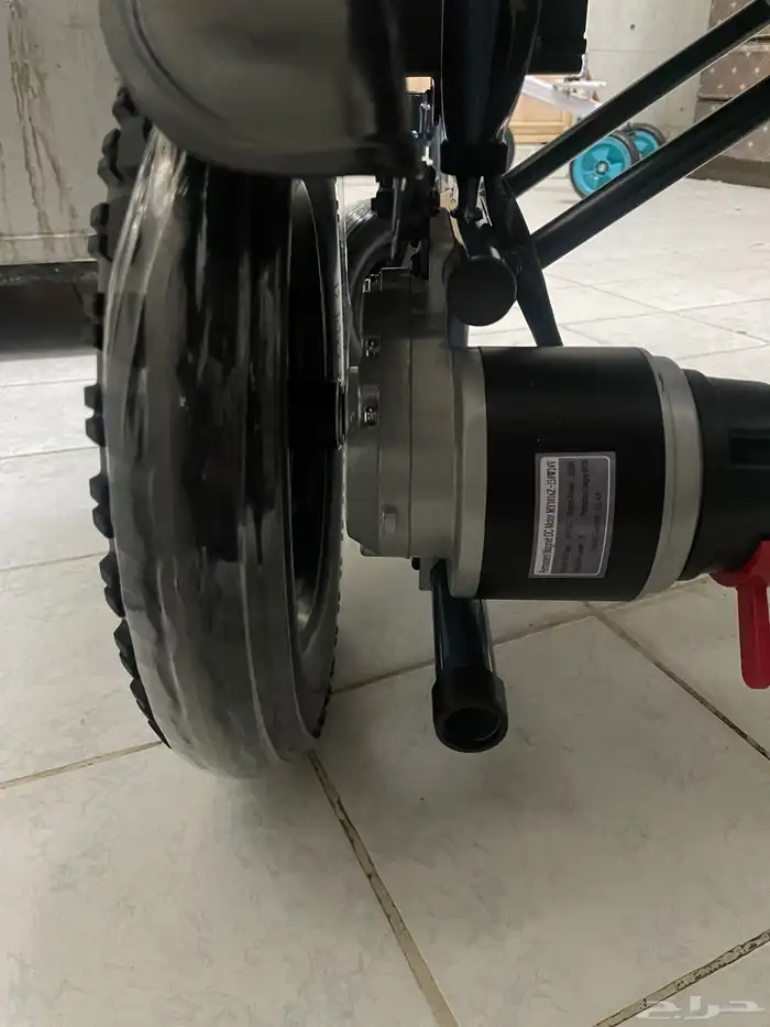 كرسي كهربائي متحرك لذوي الاحتياجات الخاصه 19