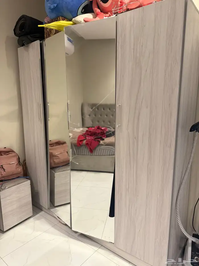 دولاب وتسريحه 1