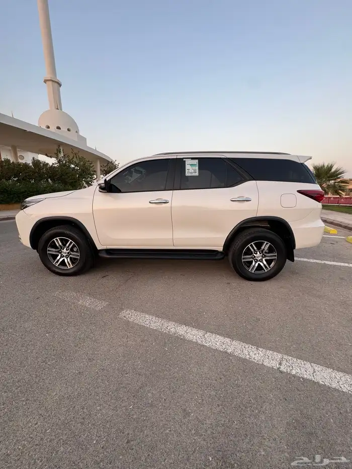 فورتشنر 2022 6 سلندر VX 26