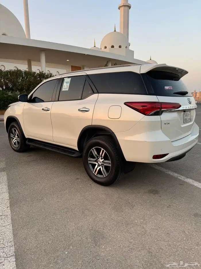 فورتشنر 2022 6 سلندر VX 22