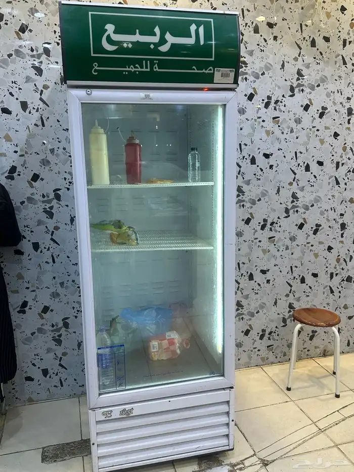 يوجد مطعم معجنات وشورما 13