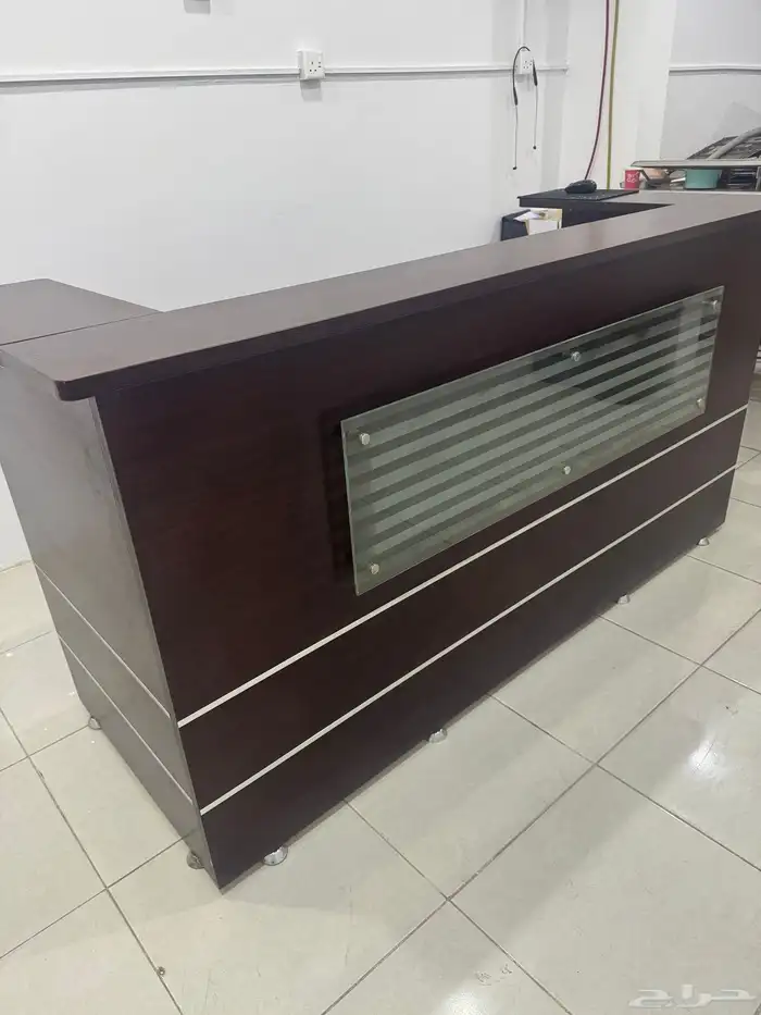 للبيع طاولة استقبال 2