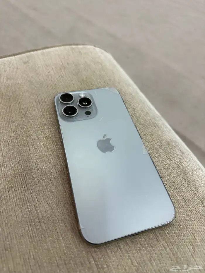 ايفون 15 برو ماكس تيانيوم طبيعي للبيع 4