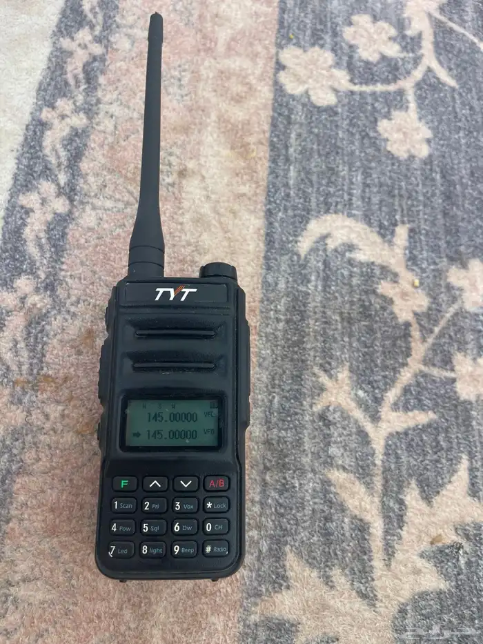 جهاز يدوي تي واي تي معه شاحن بيت 1