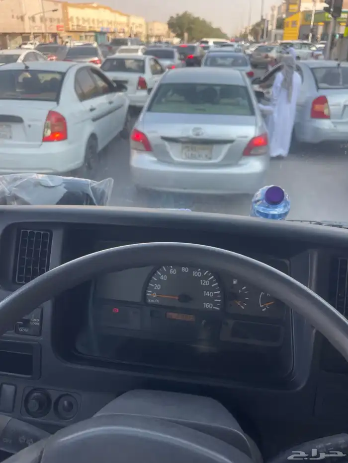 باص نيسان 30 راكب 4