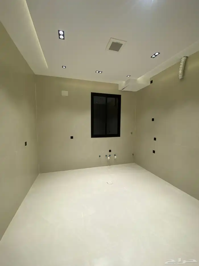 للبيع فيلا روف مع ملحق تشطيب فاخر 9غرف بالمحاله820الف 13