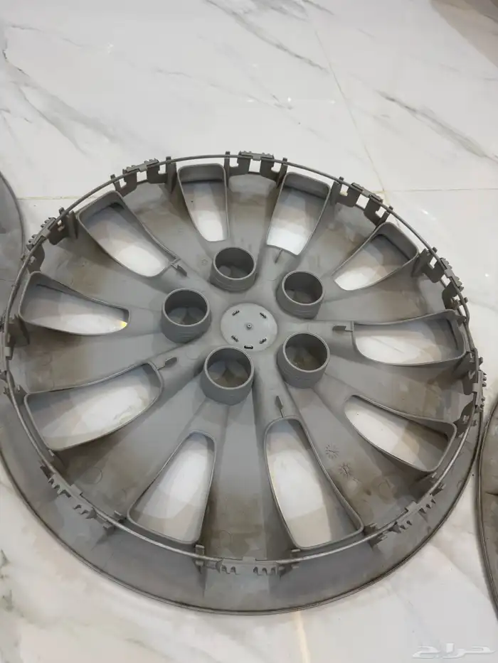 للبيع طيس سنترا اصلي جنط مقاس16 10