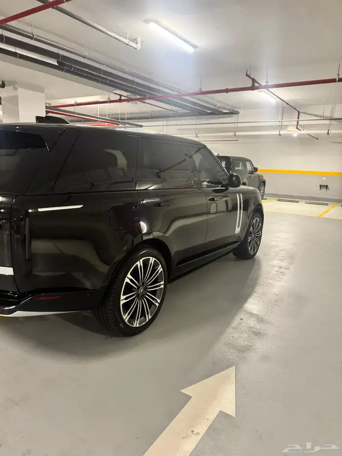 للبيع رنج روفر اوتوبيوقرافي اسود 5