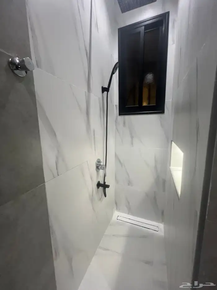 للبيع شقة ارضية مخطط اليرموك خميس مشيط 13