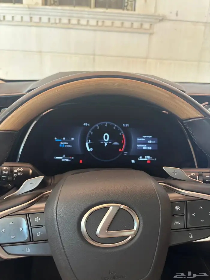 لكزس RX 2025 فل كامل للتازل او للبيع 4