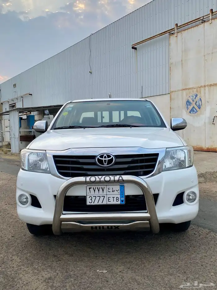 هايلوكس 2013 قير اتوماتيك (مخزن) 0