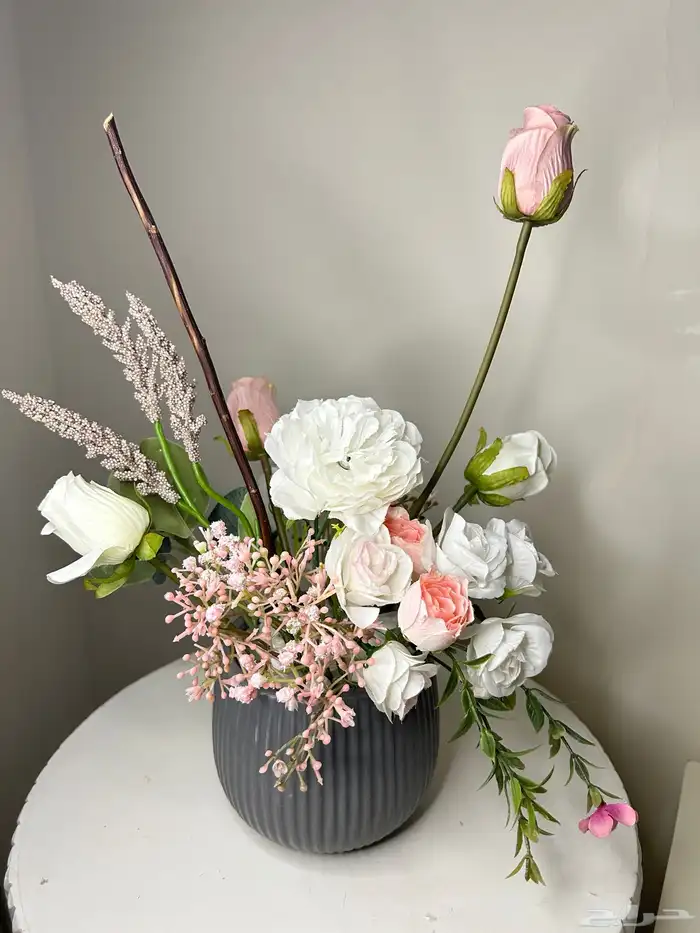 فازة ورد صناعي 3