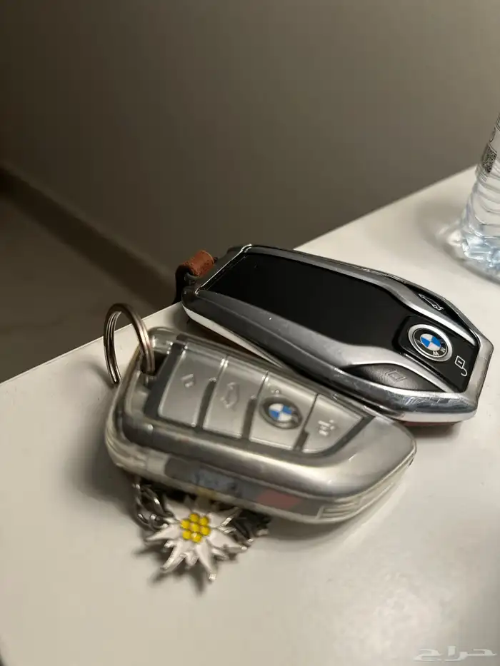 bmw 740li M بحالة الوكالة 29