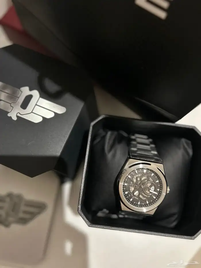 ساعة رجاليه جديدة police اصليه من الحمادي مع كرت الضمان 4