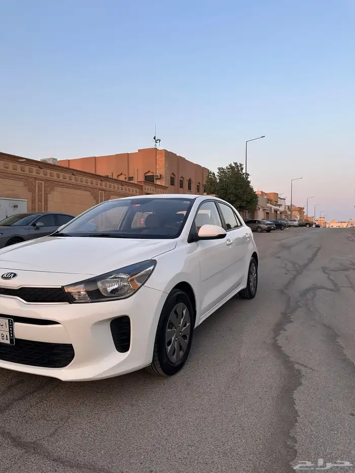 ريو هاتشباك 2020 4