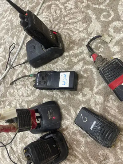 لاهل الهجن جهازين ركاب مع اجهزتها الاسلكيه index