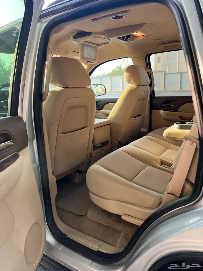 تاهو نظيف بحالة الوكالة على الشرط 7