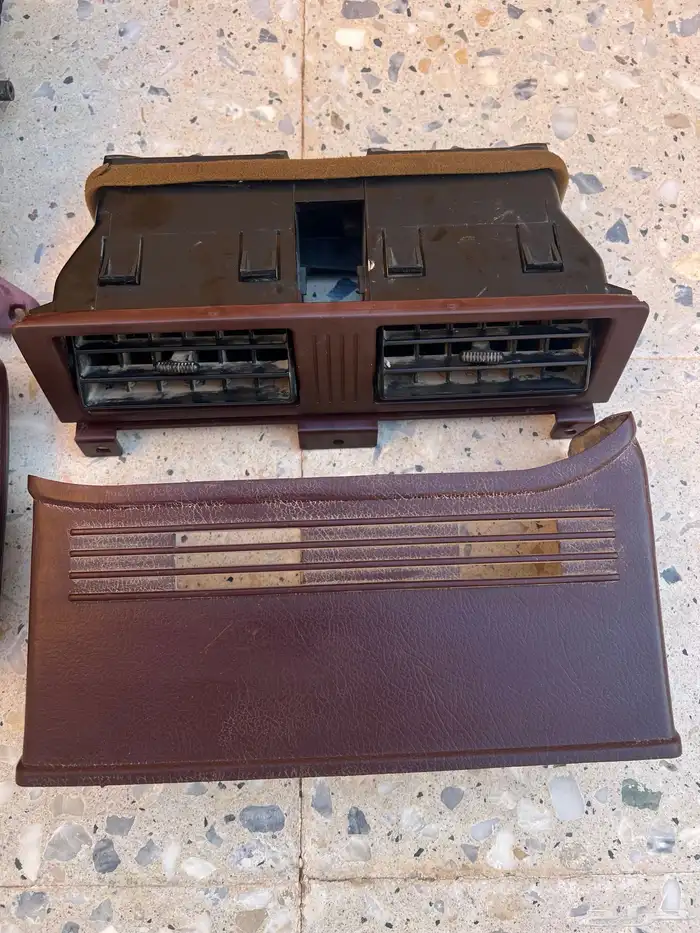 ديكور ددسن اللون احمر نظيفه جدأ. النظافة 90 بالمية 2