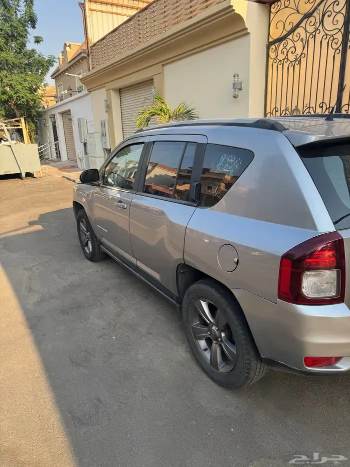 جيب كومباس 5