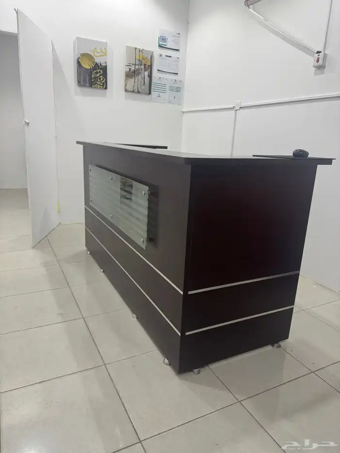 للبيع طاولة استقبال 0