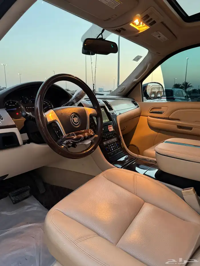 كدلك اسكاليد 2008 فل كامل 15