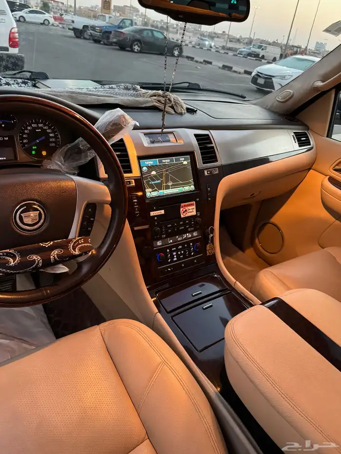 كدلك اسكاليد 2008 فل كامل 13