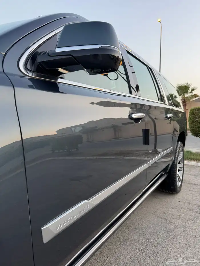 اسكاليد 2019 بريميوم (ملكي) الجميح نظيف جدا 72