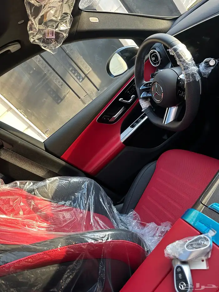 مرسيدس GLC300 AMG موديل 2025 شبه جديد وبضمان الجفالي 7