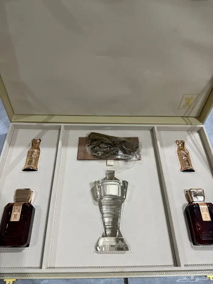 طقم هديه عطور من العربيه 1