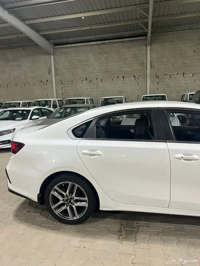 كيا سيراتو 2021 نصف فل ( ممشى قليل ) 4