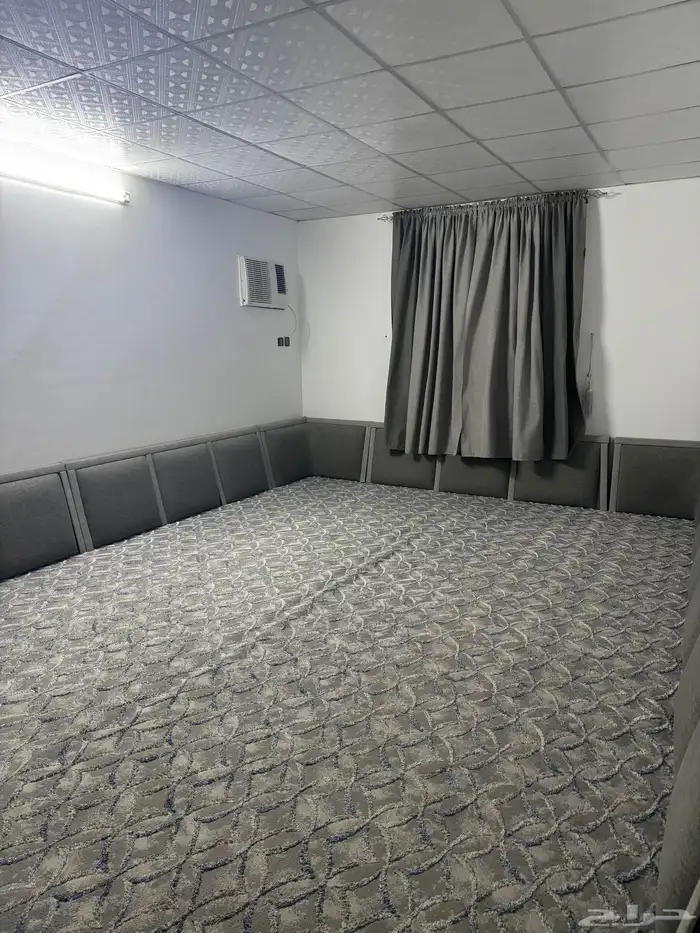 غرفه كامله 5في6 نظيفه مساند نظيفه ومعه مراكي5وستاره وفرشه 0