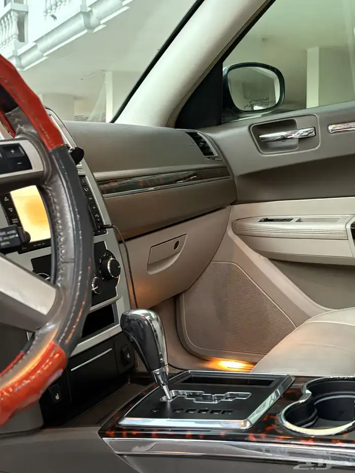 كرايزلر 2010 v6 اسود 30