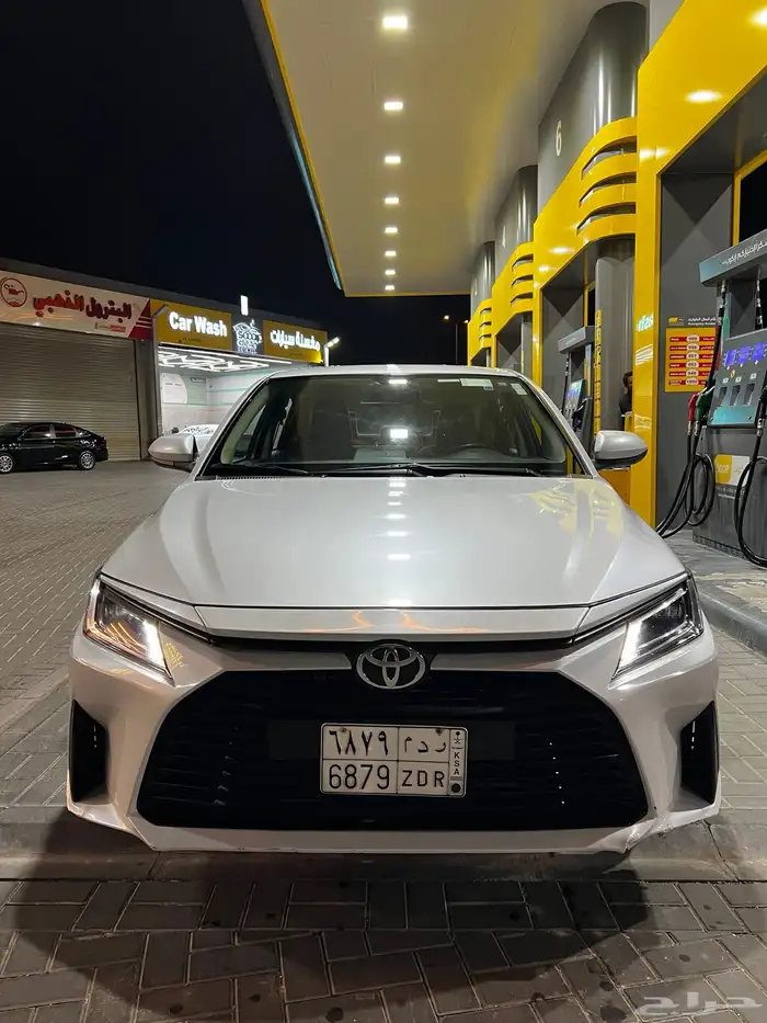 للبيع تويوتا يارس 2023 وكاله شرط 12