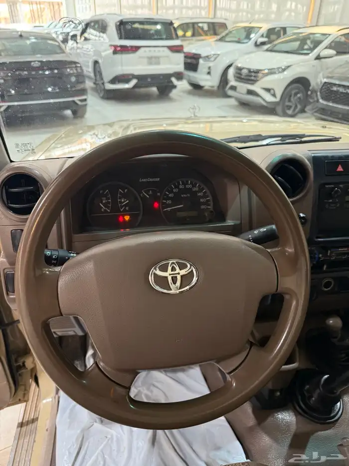 تويوتا شاص 2012 ديزل بدون تيربو 9