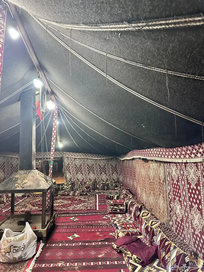 للبيع بيت شعر 11 6 2