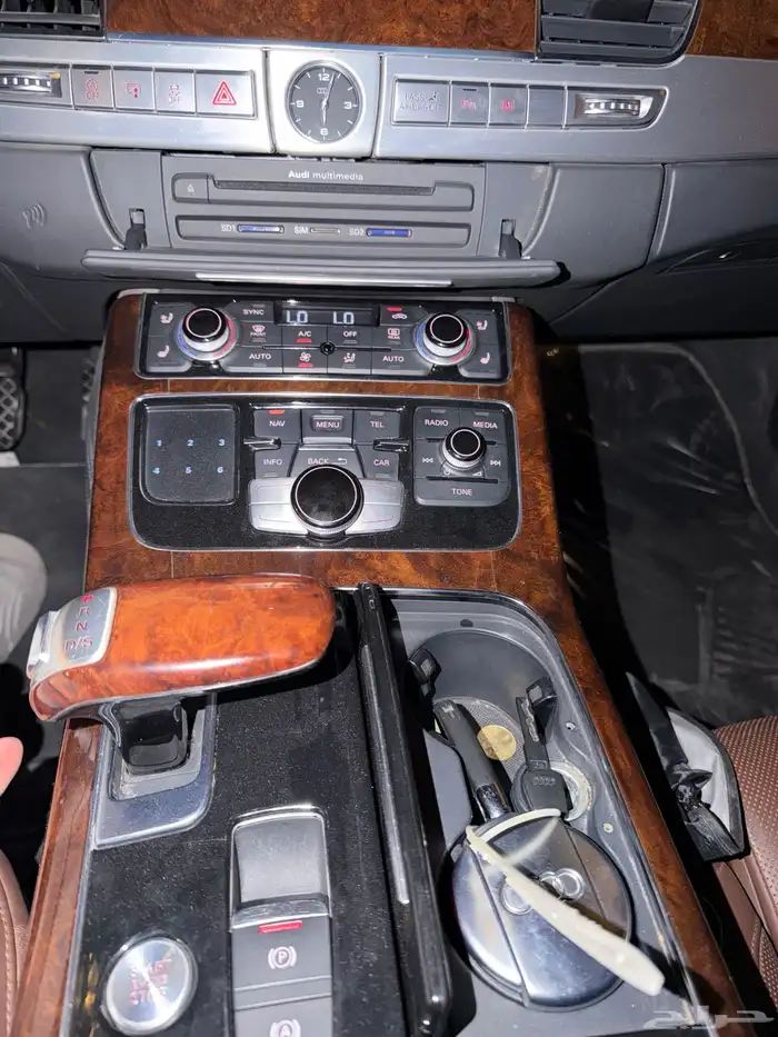 أودي A8L W12 موديل 2014 وكالة 12سلندر ممشى 88 11