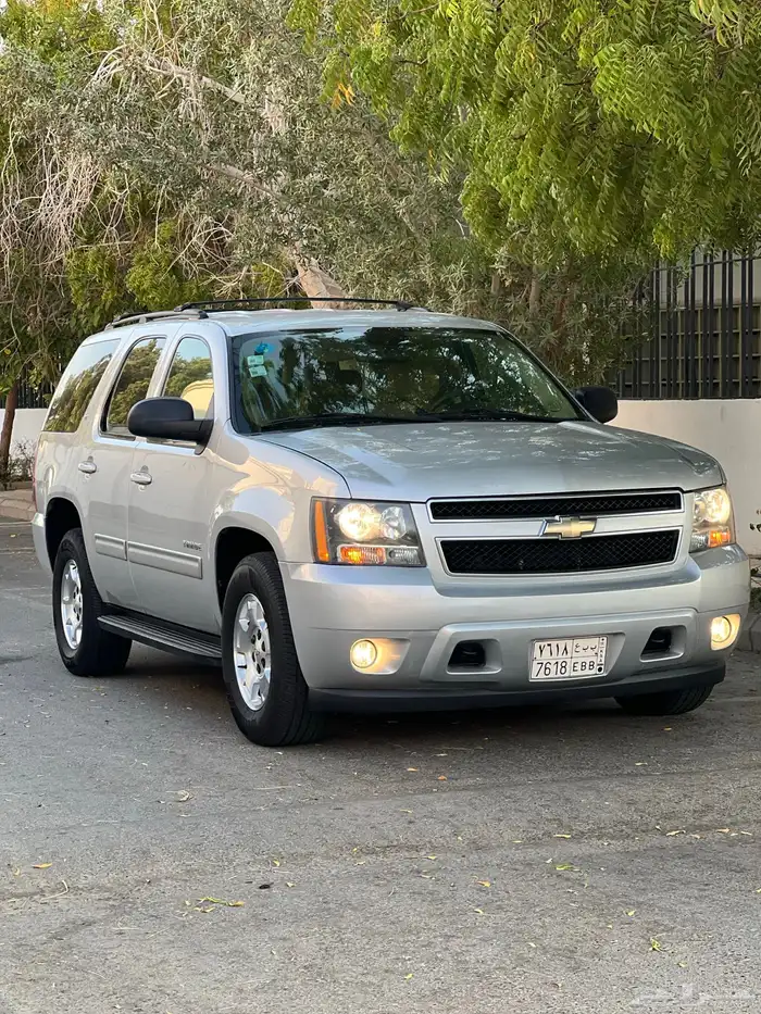 تاهو نظيف بحالة الوكالة على الشرط 2