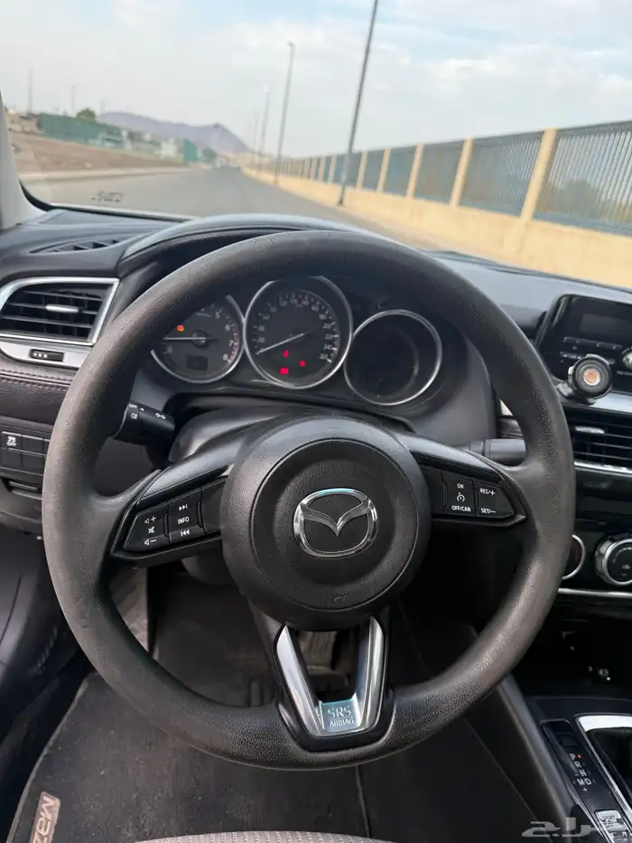 مازدا 6 نص فل 2018 بحالة الوكاله 10