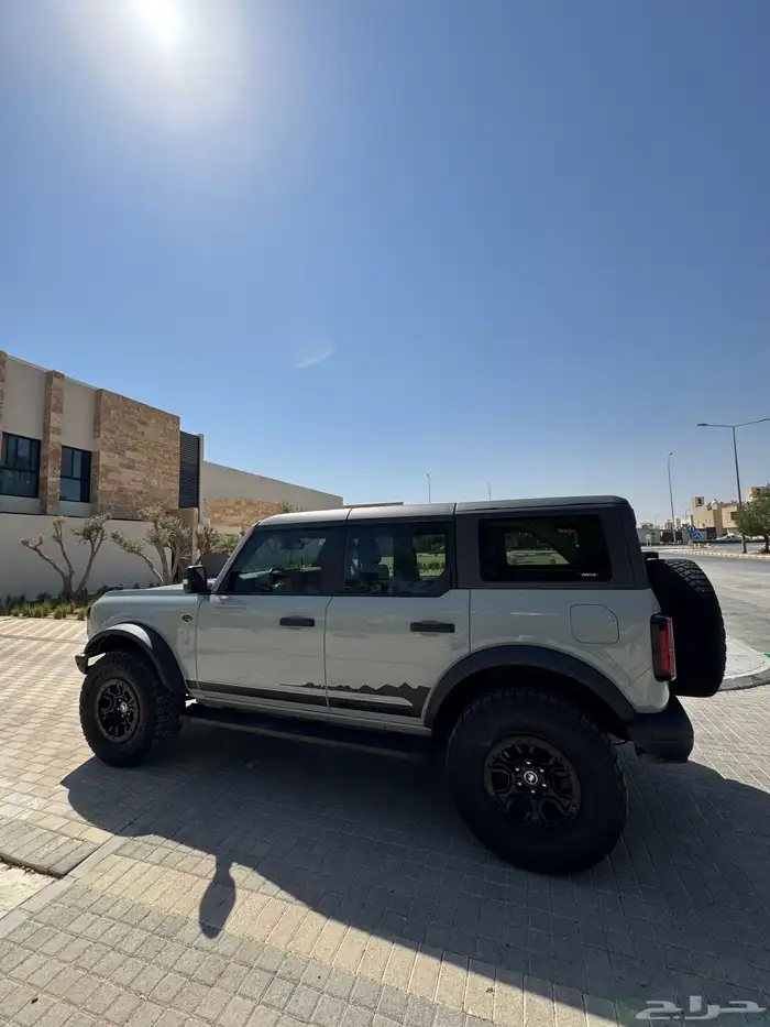 فورد برونكو وايلد تراك 7