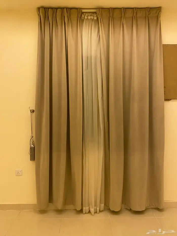 ستارة للبيع 0