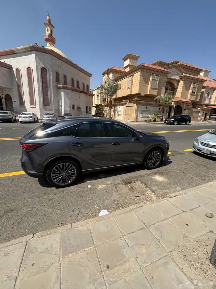 لكزس RX 2025 فل كامل للتازل او للبيع 2