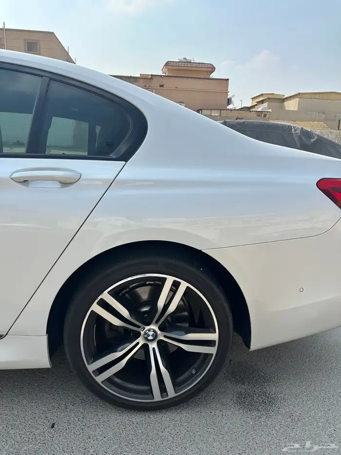 BMW 750Li M kit 2016. للبيع 21