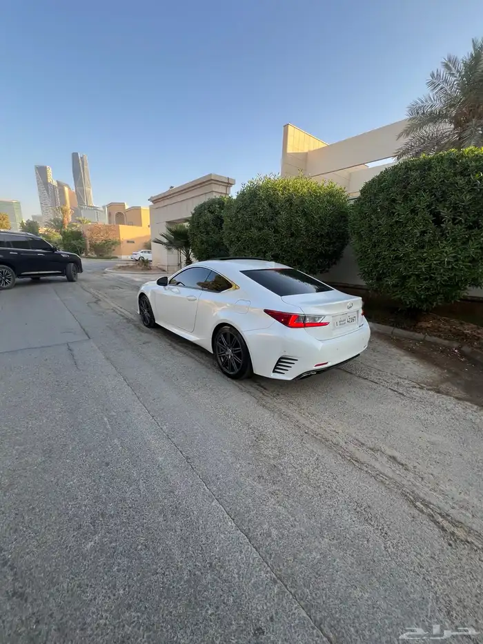 لكسزز RC350 1