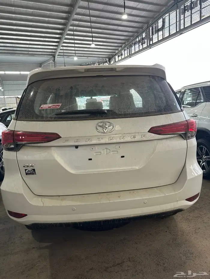 فورتشنر بنزين دبل GX2 جمرك موديل 2024 4