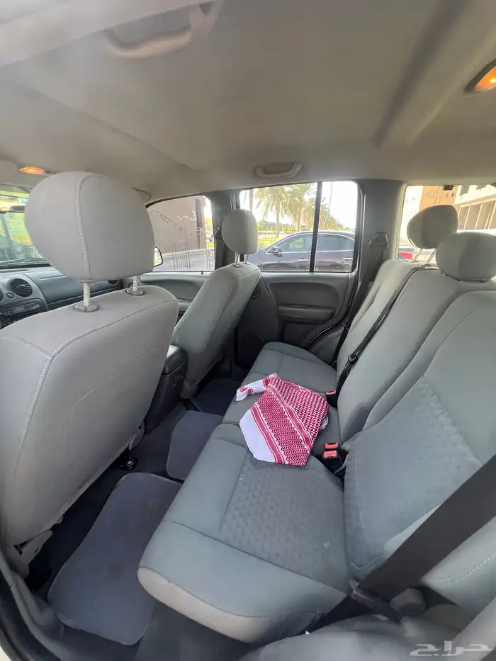 جيب شيروكي ليبرتي 2006 20