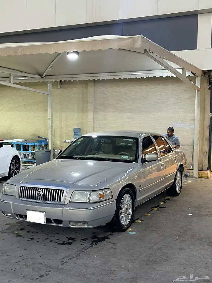 فورد ماركيز 2010 1