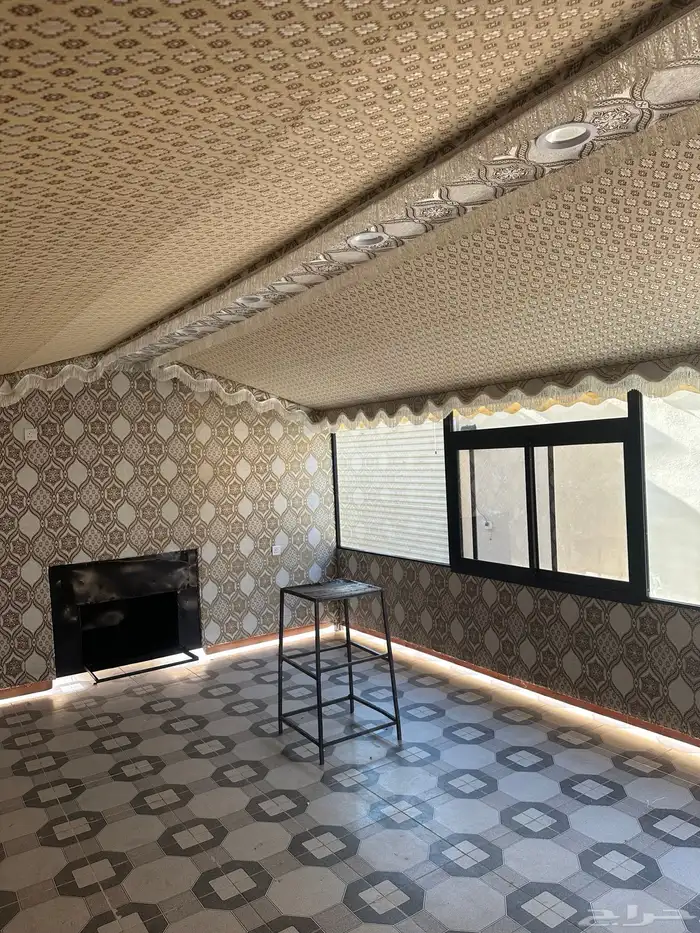 بيوت شعر ملكية واجهات زجاج شامل الكهرباء 18